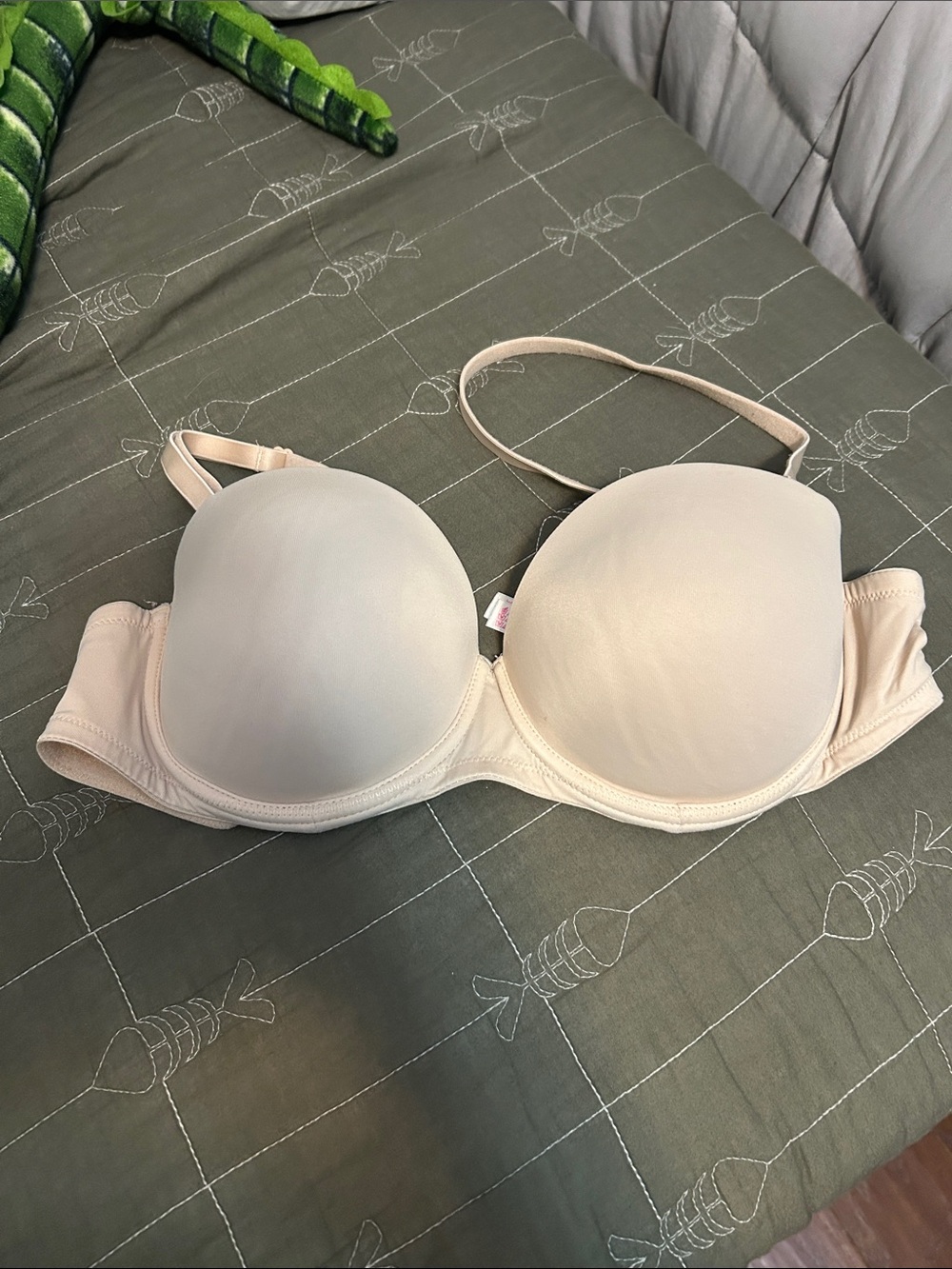 PINK Victoria's Secret Light Beige Molded T-Shirt Bra